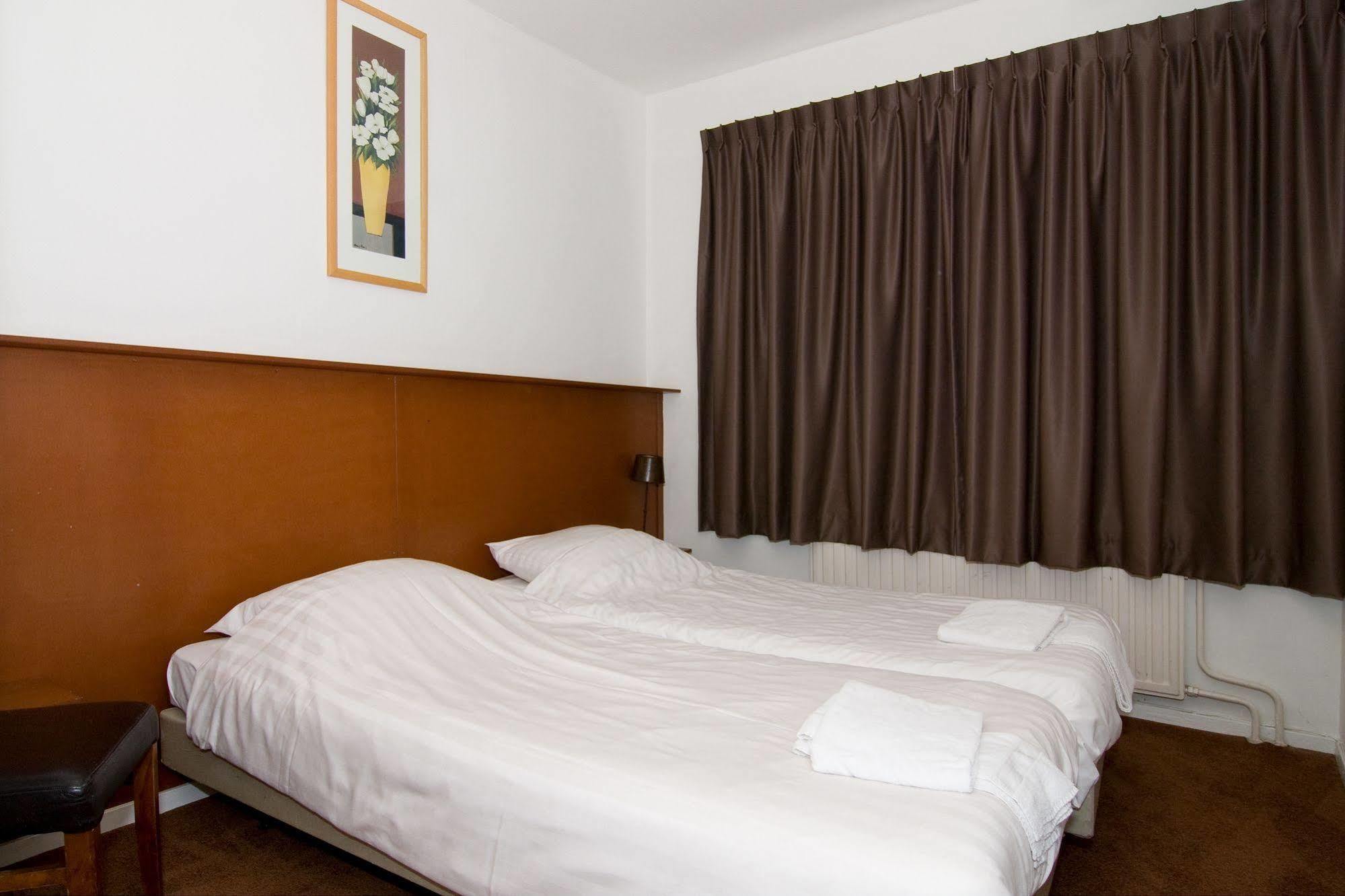 Hotel Cafe Restaurant Abina Άμστελβεεν Εξωτερικό φωτογραφία